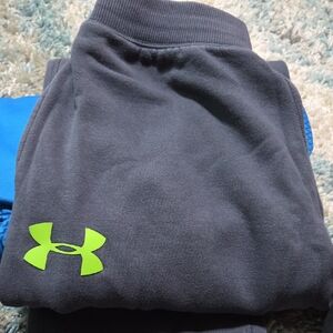 Under Armour Mens Charcoal Sweatpants with Neon Green Logo